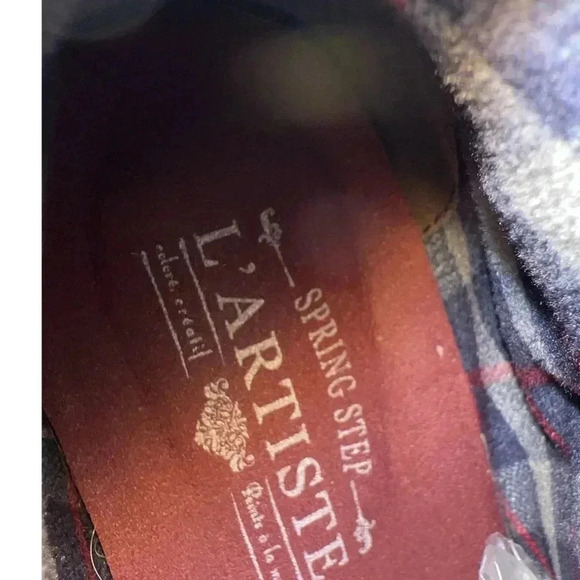 Black Floral Women's Boots - Picture 9 of 9